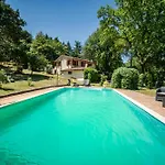 Scappo In Umbria, La Casa Nel Bosco Vila Amelia