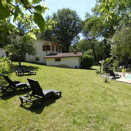 Scappo In Umbria, La Casa Nel Bosco