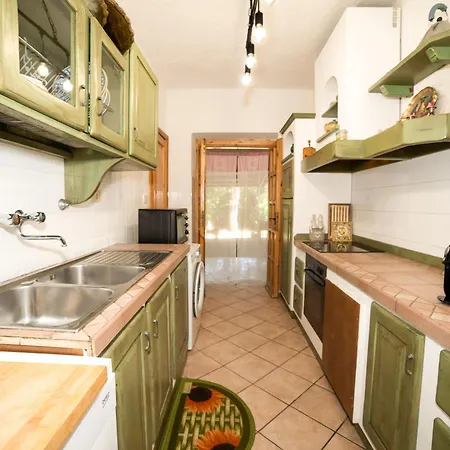 Scappo In Umbria, La Casa Nel Bosco *